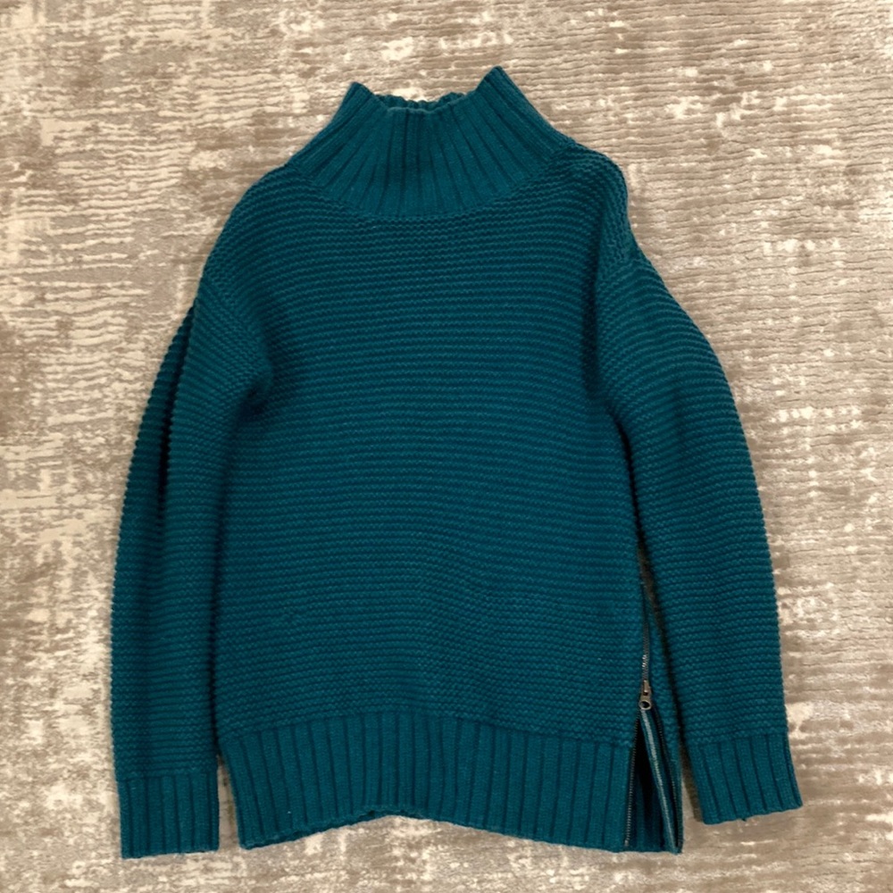 Lululemon mock neck tunic sweater sz 6